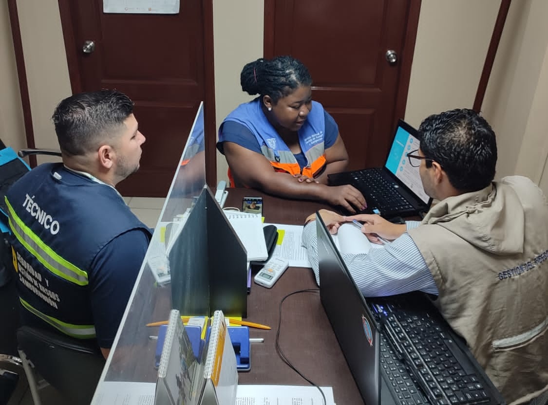 Riesgos Ecuador vigila que GADs del Guayas integren gestión de riesgos en sus servicios