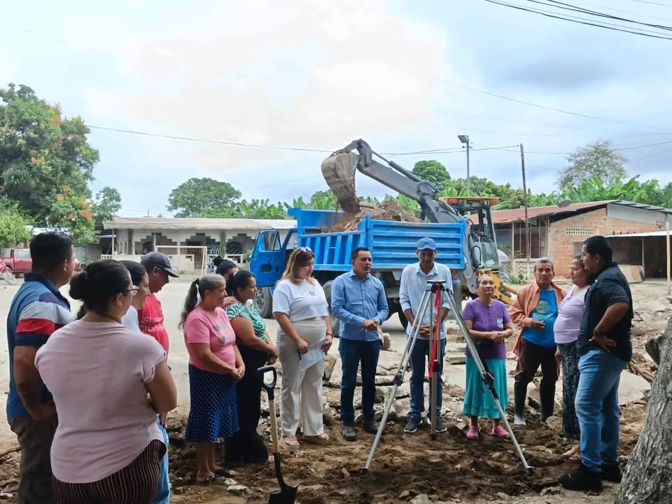 Inicia construcción de cancha polideportiva en Buenos Aires, Naranjal