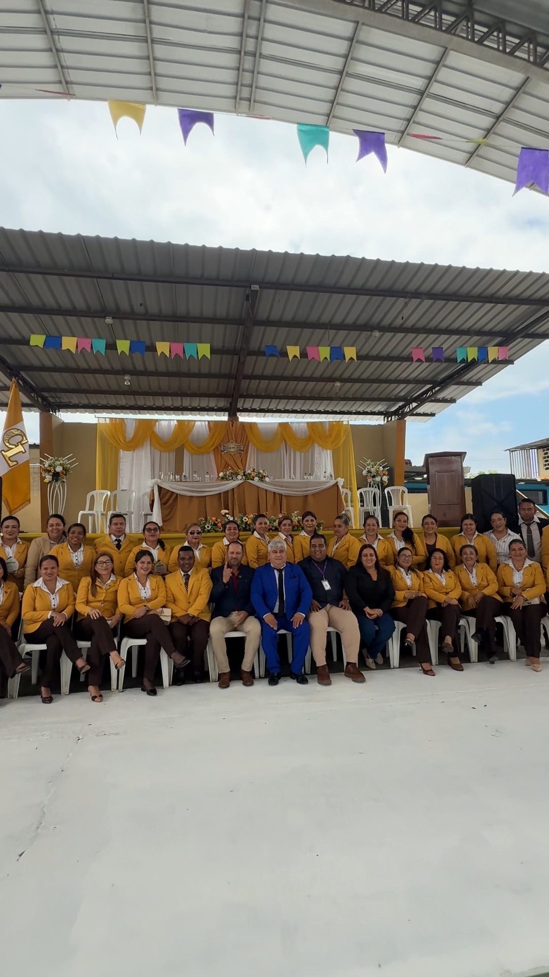 Unidad Educativa Cucalón Lasso celebra 50 años con el alcalde Juan Carlos Rivera