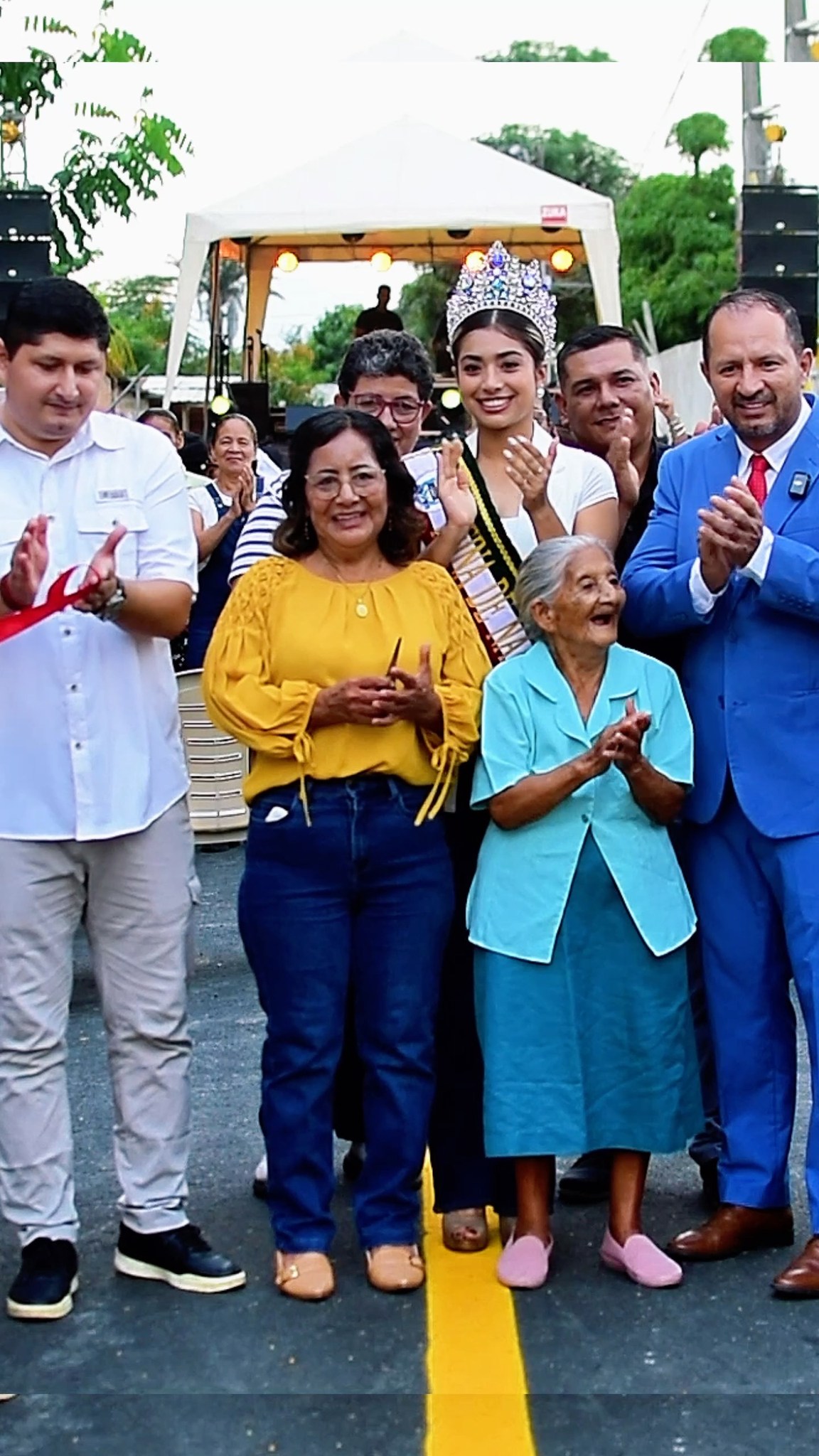 San Carlos de Naranjal entrega asfaltado en barrios para mejorar movilidad y dignidad