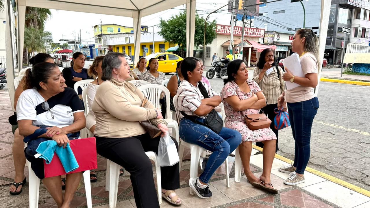 Brigada médica de SOLCA beneficia a 60 mujeres en Naranjal con enfoque preventivo