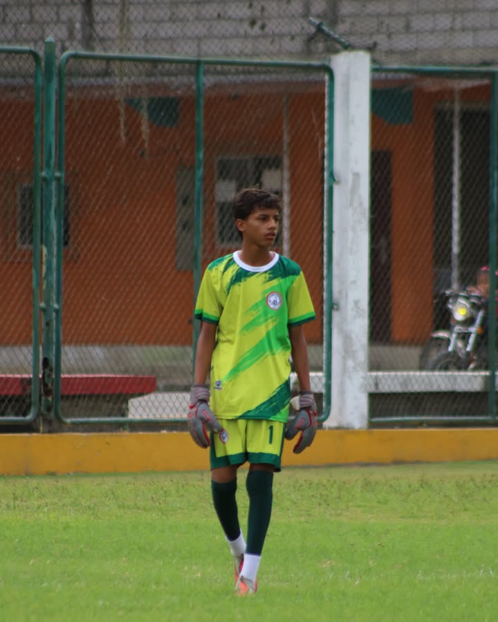 Copa Estudia y Juega 2026: Naranjal celebra el talento juvenil en fútbol