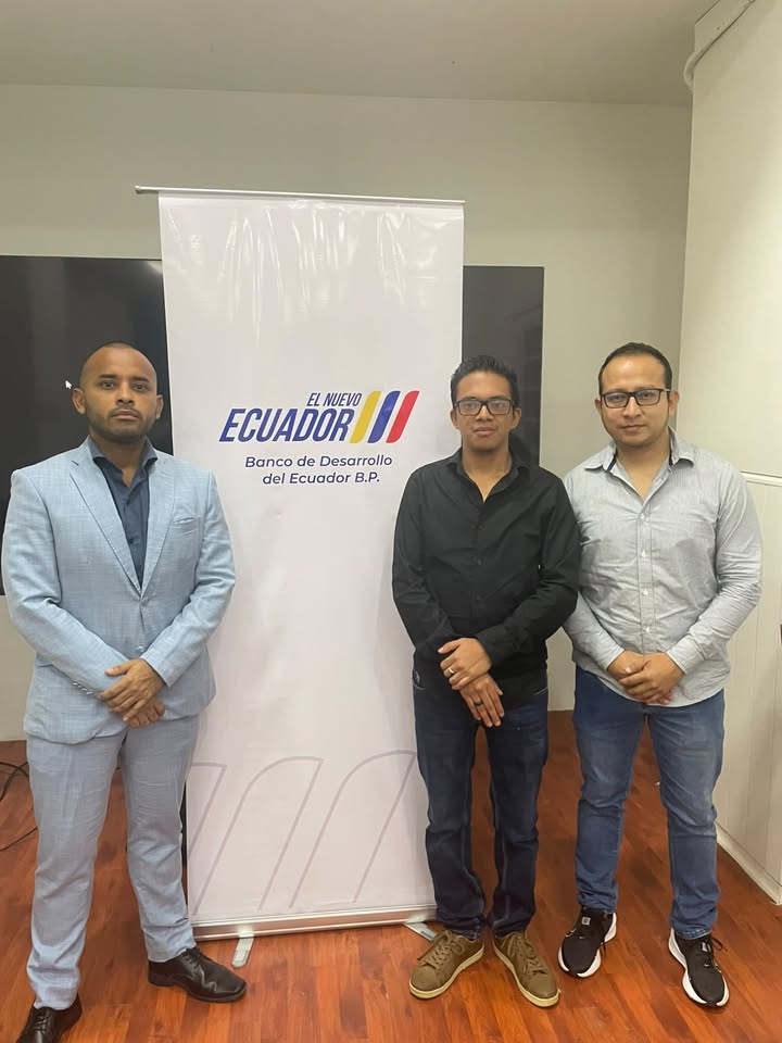 Funcionarios de Naranjal aprenden a gestionar obras con fondos del BDE