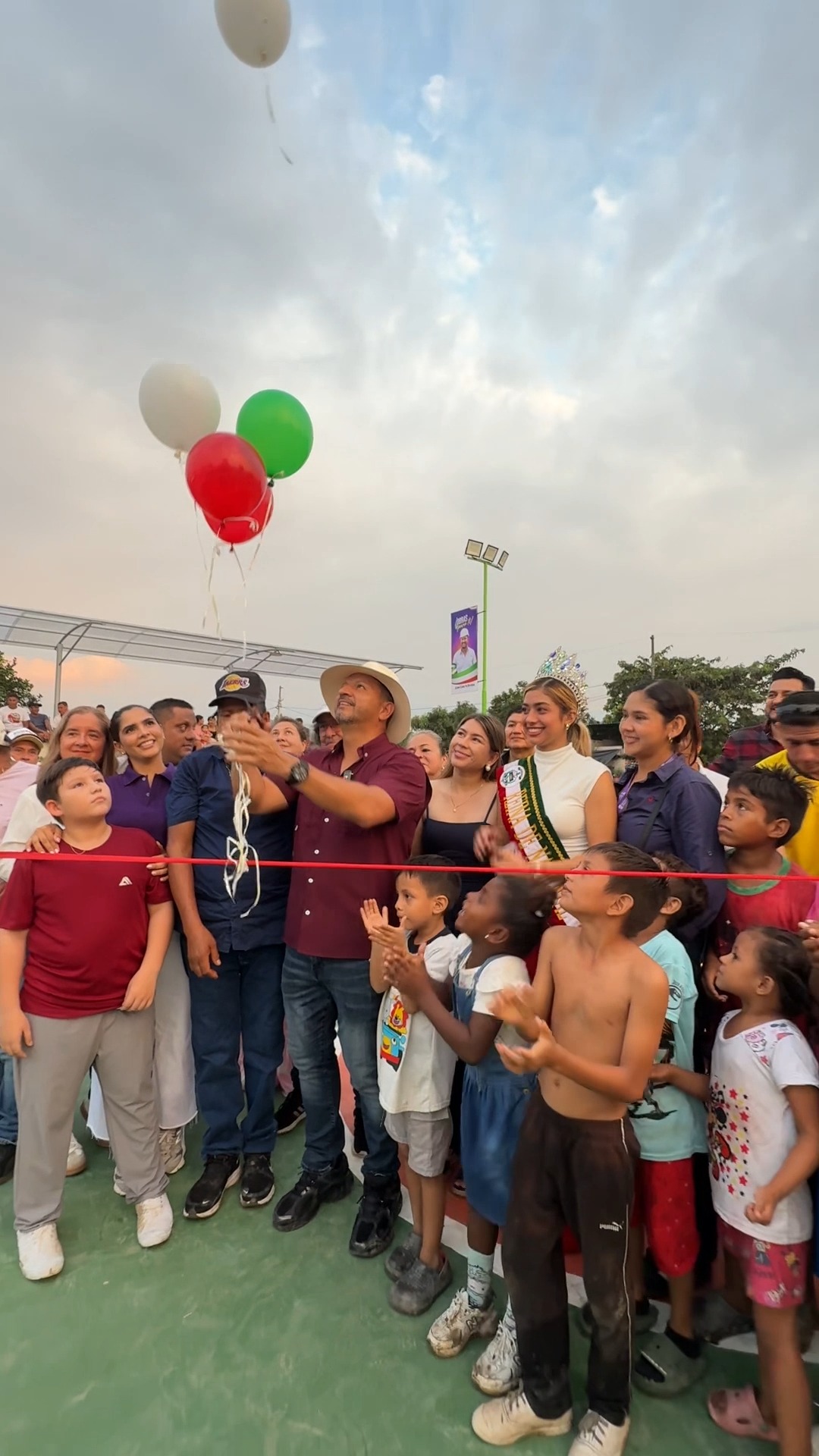 Entregan cancha polideportiva en Quirola Bonilla 2 para deporte y recreación